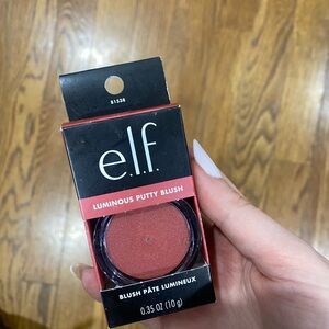 e.l.f. Luminous Putty Blush